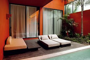 Five Stories Villa By SUOM