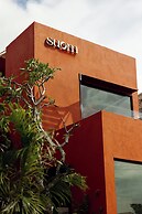 Five Stories Villa By SUOM