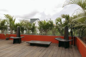 Five Stories Villa By SUOM