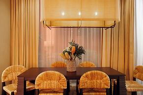 Five Stories Villa By SUOM