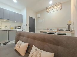 Neu Suites by Manhattan Group