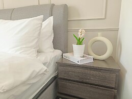 Neu Suites by Manhattan Group