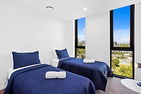 Waterfront Escape at Essentia