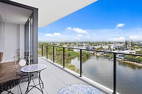 Waterfront Escape at Essentia