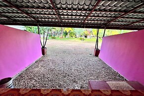 Chalalai Resort Kham Chanot