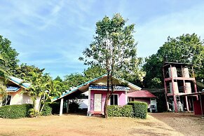 Chalalai Resort Kham Chanot