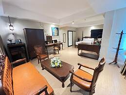 Kokhaburi Hotel