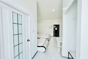 Parichat Bandung Hotel