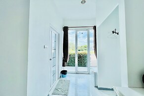 Parichat Bandung Hotel