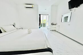 Parichat Bandung Hotel