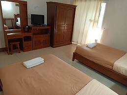 Phumchan Place Hotel