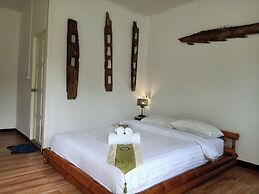The Forest Hill Cafe & Homestay
