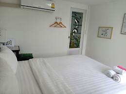 The Forest Hill Cafe & Homestay