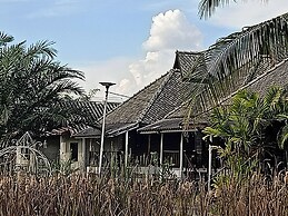 The Forest Hill Cafe & Homestay