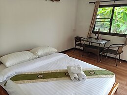 The Forest Hill Cafe & Homestay