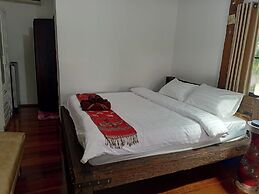 The Forest Hill Cafe & Homestay