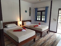 The Forest Hill Cafe & Homestay