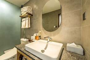 Dali Lanting Seaview Resort Hotel