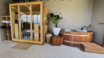 Personal Sauna & Ice-bath at Kookaburra Cabin