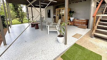 Personal Sauna & Ice-bath at Kookaburra Cabin