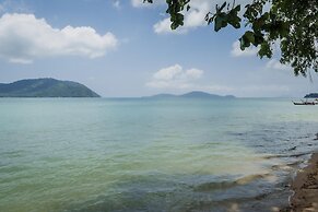 Dahlia 2 Bedroom Amazing Seaview