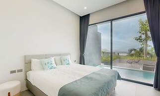 Yamu Hills Panoramic Ocean View 6 Bed Luxury Vila