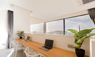 Yamu Hills Panoramic Ocean View 6 Bed Luxury Vila