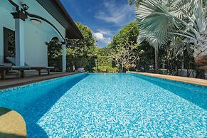 Kesorn Charming Authentic Thai Pool Villa Phuket
