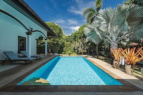 Kesorn Charming Authentic Thai Pool Villa Phuket