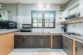 Kesorn Charming Authentic Thai Pool Villa Phuket