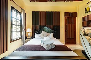 Kesorn Charming Authentic Thai Pool Villa Phuket