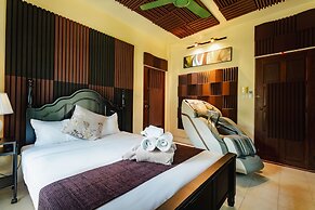 Kesorn Charming Authentic Thai Pool Villa Phuket