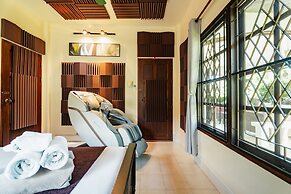 Kesorn Charming Authentic Thai Pool Villa Phuket