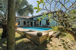 Kesorn Charming Authentic Thai Pool Villa Phuket