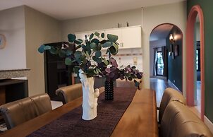 Kesorn Charming Authentic Thai Pool Villa Phuket