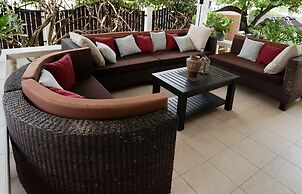 Kesorn Charming Authentic Thai Pool Villa Phuket