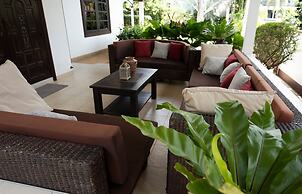 Kesorn Charming Authentic Thai Pool Villa Phuket