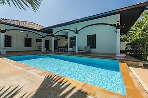 Kesorn Charming Authentic Thai Pool Villa Phuket