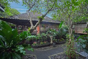 Shana Homestay by EPS