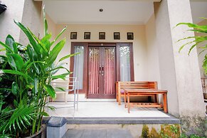 Shana Homestay by EPS