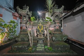 Shana Homestay by EPS