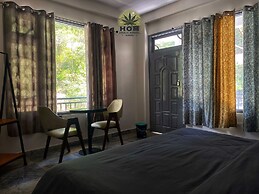 HOM House of MannMauji Riverside