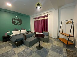 HOM House of MannMauji Riverside