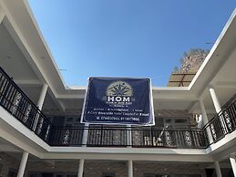 HOM House of MannMauji Riverside