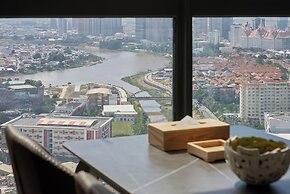 ALL IN LIGHT LUXURY HOTEL