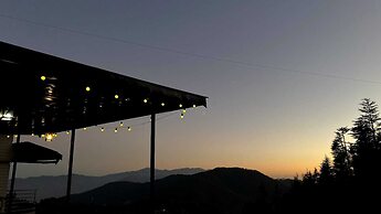 Small Victories Mountain Stay