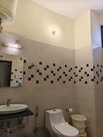 Holiday Highlight By Golden Castle Hotel