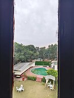 Holiday Highlight By Golden Castle Hotel