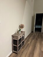 Balmoral Lakeside 5br 4ba House