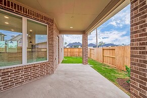 Relax in Style at Our Missouri City Getaway